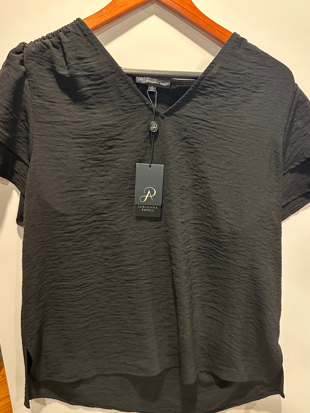 Adrianna Papell Black Short-Sleeve V-Neck Textured Blouse